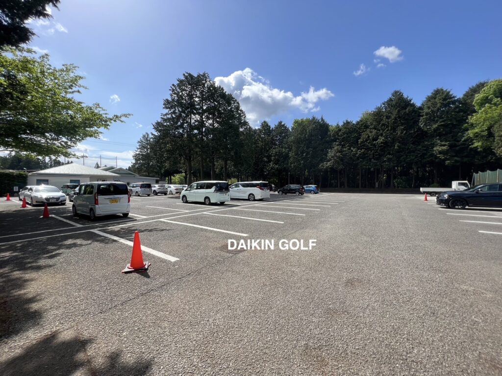 ダイナミックゴルフ千葉の駐車場