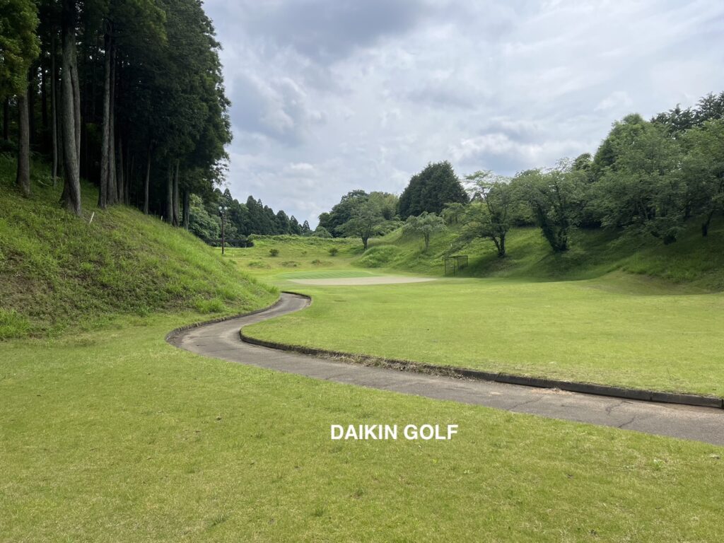 ダイナミックゴルフ成田のショートコースNO 10セカンド地点
