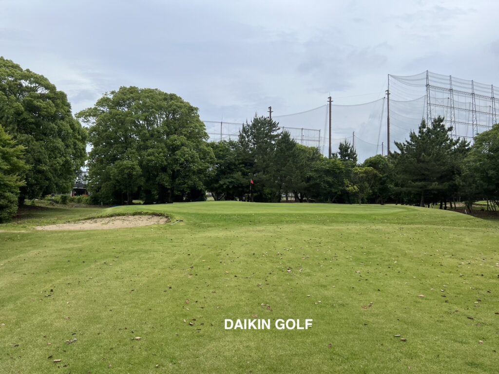 東洋ゴルフクラブのショートコース　NO.4グリーン周辺